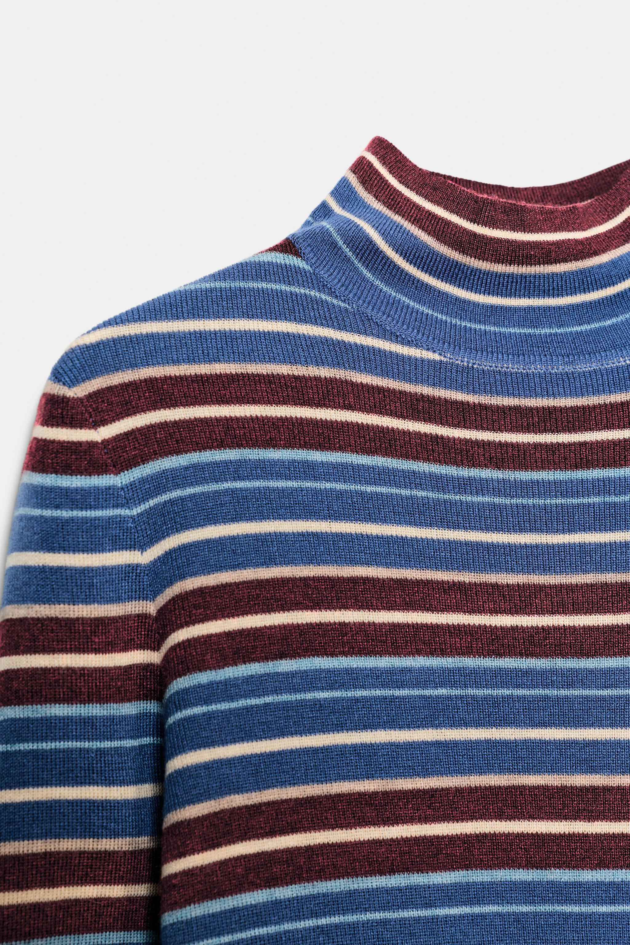 PULL EN MAILLE À RAYURES